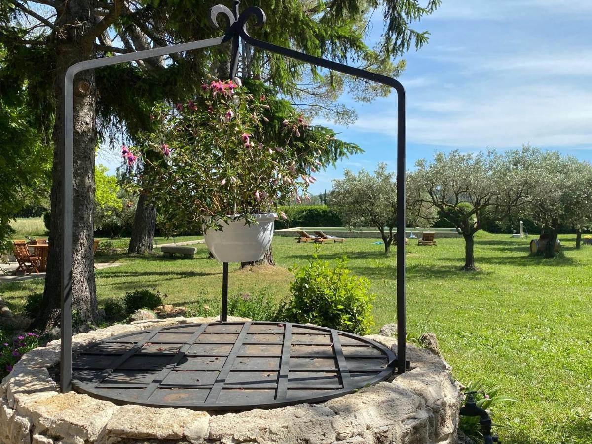 Desir De Provence Bed & Breakfast Sarrians Exterior photo