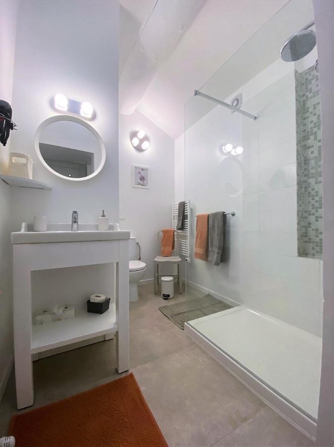 Desir De Provence Bed & Breakfast Sarrians Exterior photo