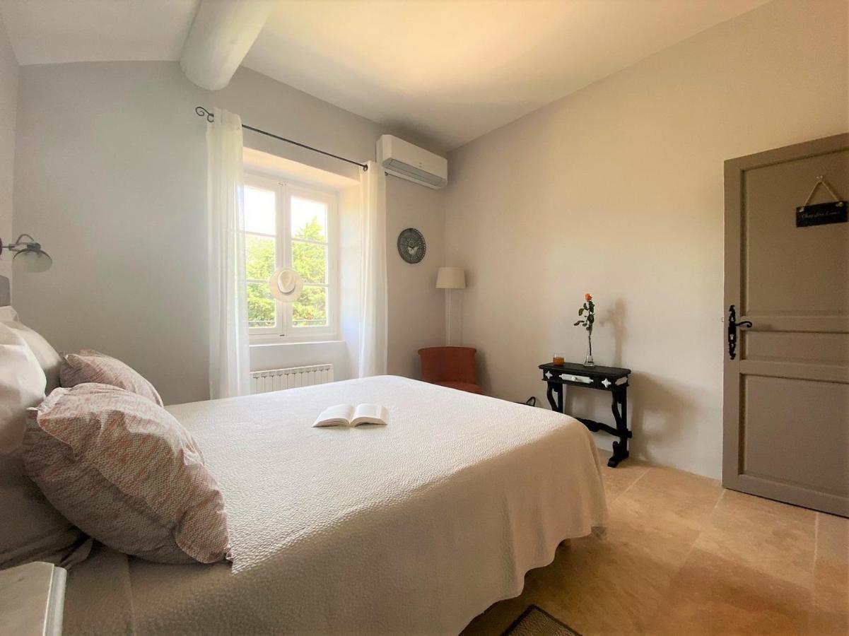 Desir De Provence Bed & Breakfast Sarrians Exterior photo